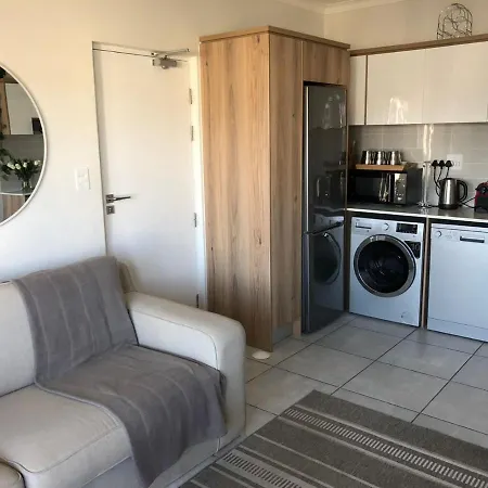 Luxury One Bedroom Apartment Somerset West Exterior photo