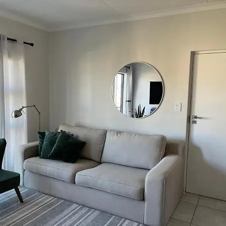 Luxury One Bedroom Apartment Somerset West Exterior photo