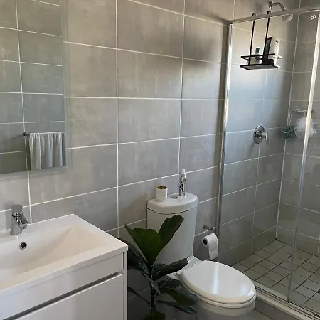 Luxury One Bedroom Apartment Somerset West Exterior photo