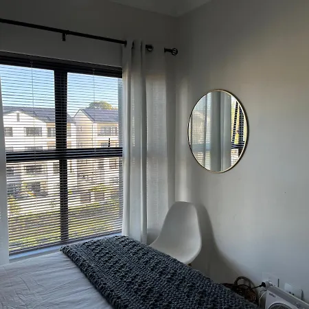 Luxury One Bedroom Apartment Somerset West Exterior photo